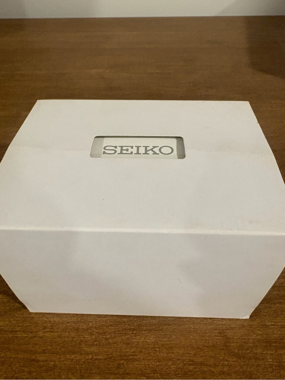 Seiko White and Black Branded Watch Box With Pillow - No Watch - Picture 2 of 4
